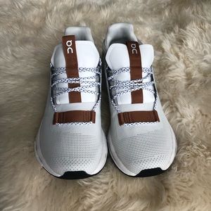 On Cloudnova white pearl 8.5 shoes